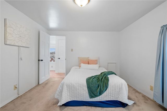 5354 Greenridge Dr, Whitehall, PA 15236