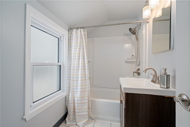 5354 Greenridge Dr, Whitehall, PA 15236