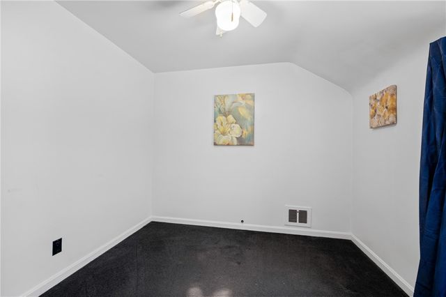 5354 Greenridge Dr, Whitehall, PA 15236