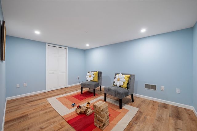 5354 Greenridge Dr, Whitehall, PA 15236