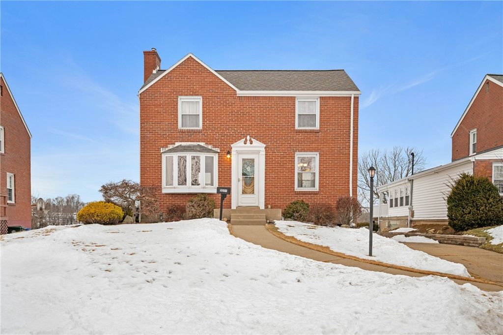 5354 Greenridge Dr, Whitehall, PA 15236