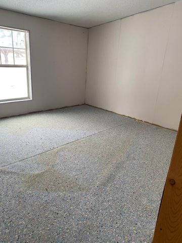 44 E Howard Street, Breedsville Vllg, MI 49056