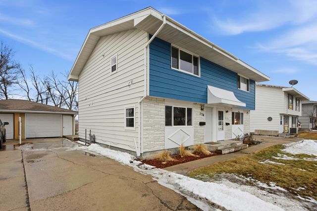 1138 20th Street N, Moorhead, MN 56560