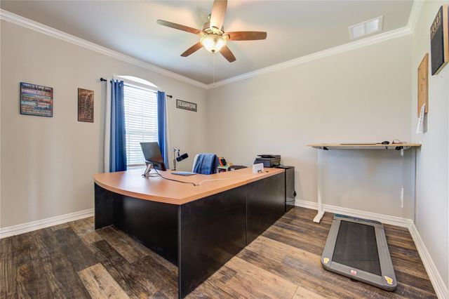 203 Lily Lane, Rosharon, TX 77583