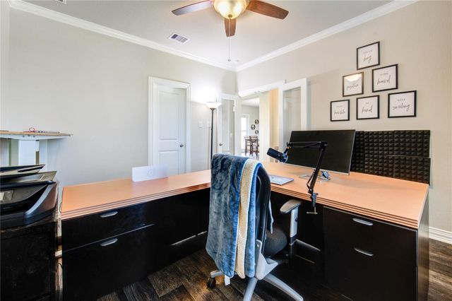 203 Lily Lane, Rosharon, TX 77583