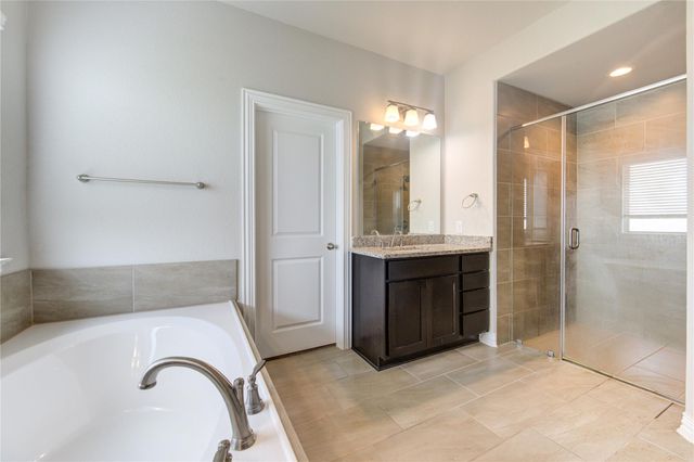 203 Lily Lane, Rosharon, TX 77583