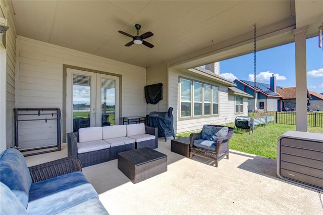 203 Lily Lane, Rosharon, TX 77583