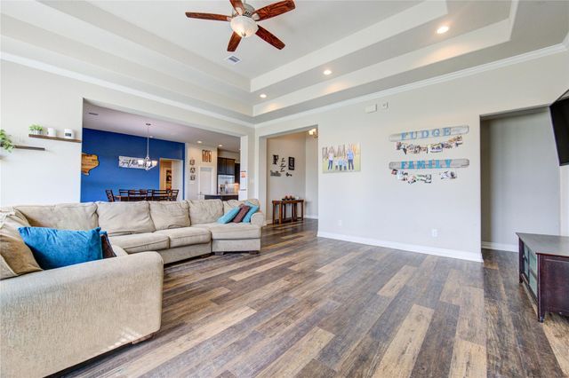 203 Lily Lane, Rosharon, TX 77583