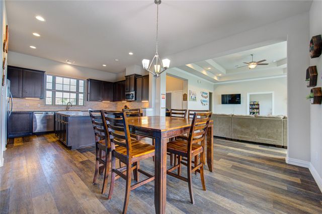 203 Lily Lane, Rosharon, TX 77583