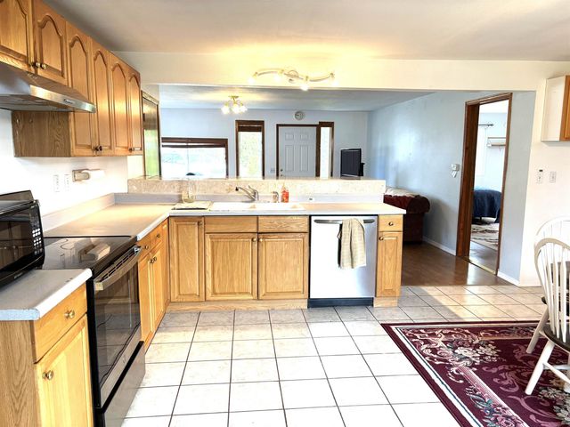 8602 E E HARRINGTON AVE Ave, Spokane Valley, WA 99212