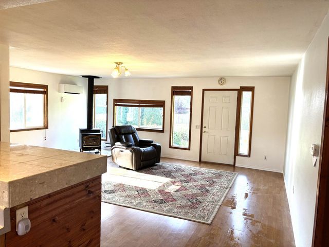8602 E E HARRINGTON AVE Ave, Spokane Valley, WA 99212