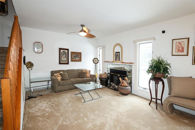 55 Kristin Lane, Hauppauge, NY 11788