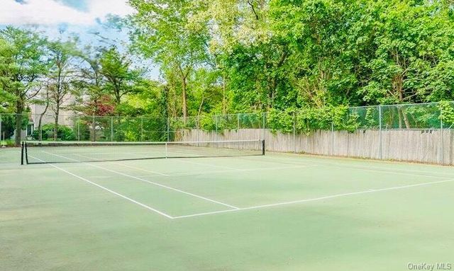 55 Kristin Lane, Hauppauge, NY 11788