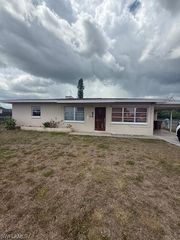 901 Coolidge AVE, Lehigh Acres, FL 33936