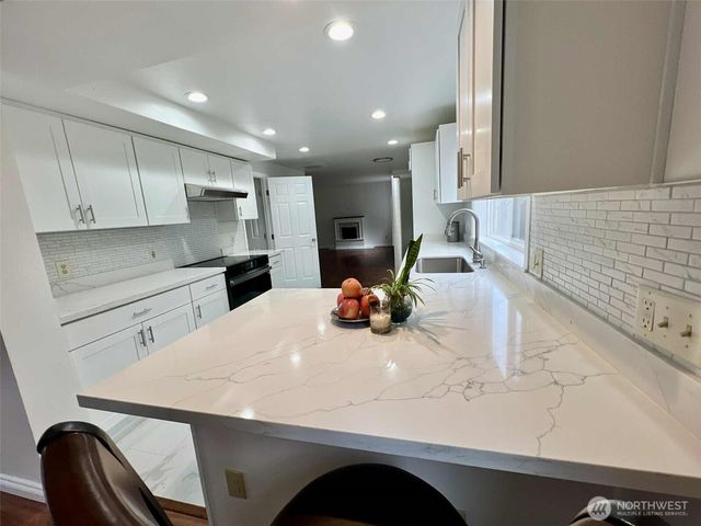 10900 SE 219th Place, Kent, WA 98031