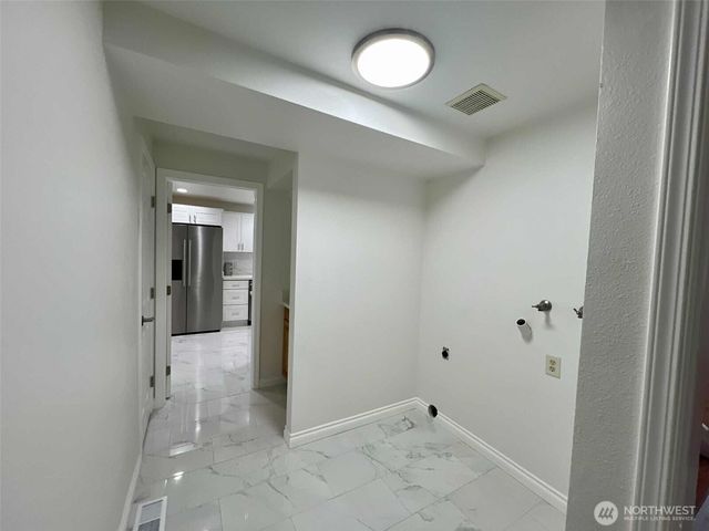 10900 SE 219th Place, Kent, WA 98031