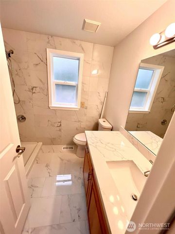 10900 SE 219th Place, Kent, WA 98031