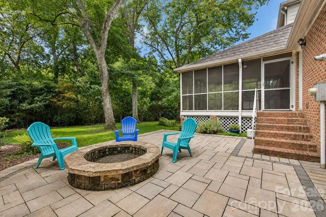 8127 Prince George Road, Charlotte, NC 28210