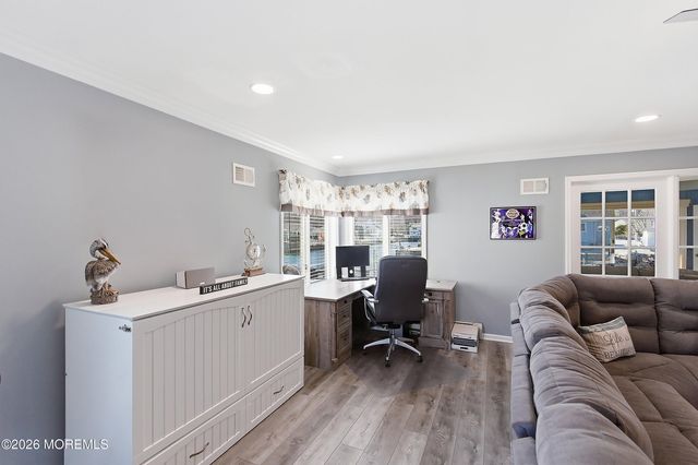 68 Moorage Avenue, Bayville, NJ 08721