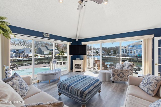 68 Moorage Avenue, Bayville, NJ 08721
