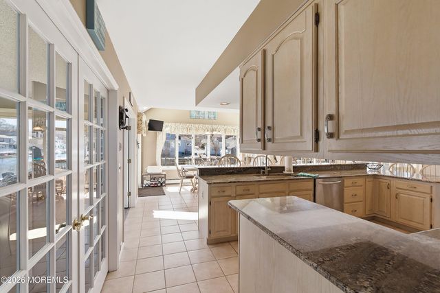 68 Moorage Avenue, Bayville, NJ 08721