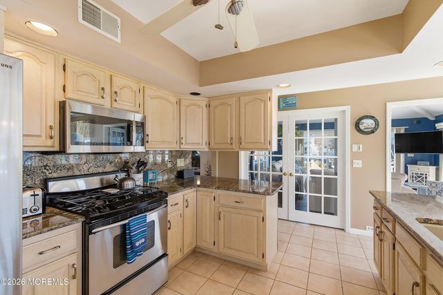 68 Moorage Avenue, Bayville, NJ 08721