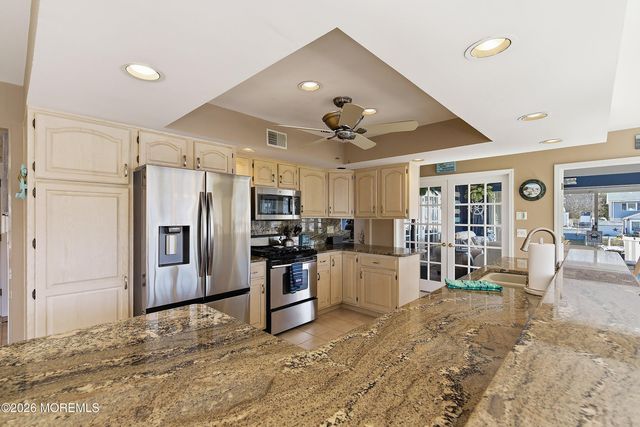 68 Moorage Avenue, Bayville, NJ 08721