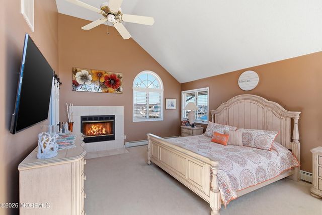 68 Moorage Avenue, Bayville, NJ 08721