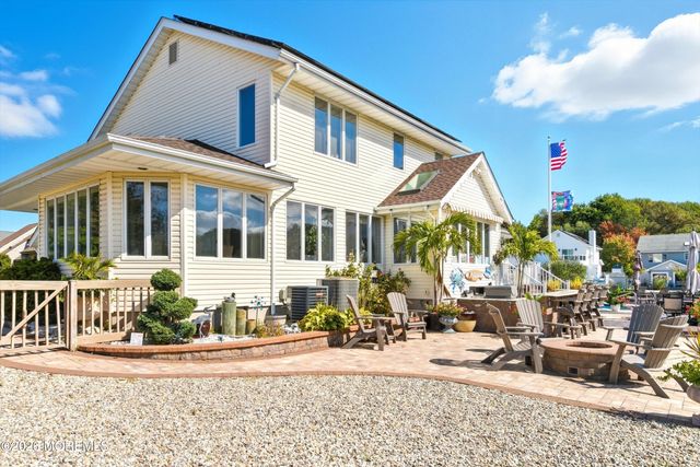 68 Moorage Avenue, Bayville, NJ 08721