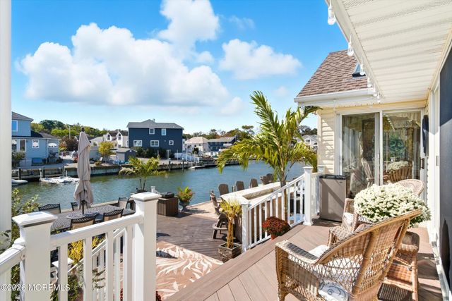 68 Moorage Avenue, Bayville, NJ 08721