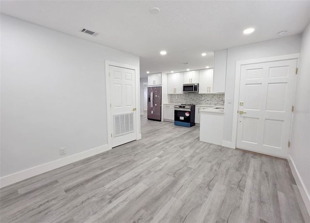 1715 W ATKINSON STREET, Tampa, FL 33604