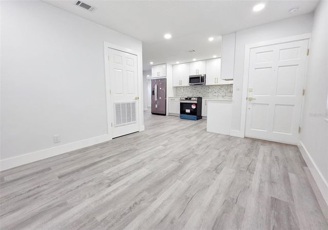 1715 W ATKINSON STREET, Tampa, FL 33604