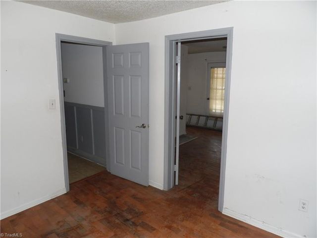 1211 Old Highway 21, State Road, NC 28676