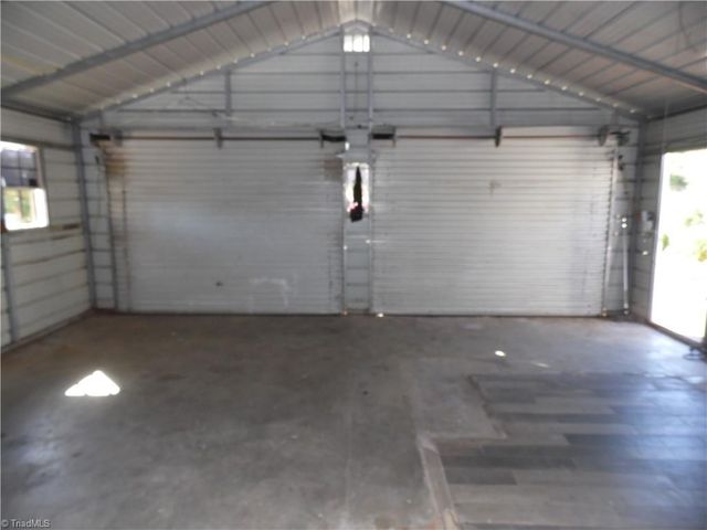 1211 Old Highway 21, State Road, NC 28676