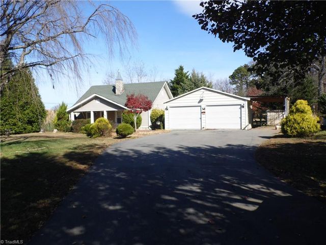 1211 Old Highway 21, State Road, NC 28676