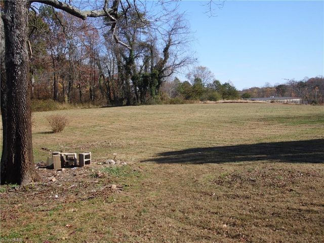 1211 Old Highway 21, State Road, NC 28676