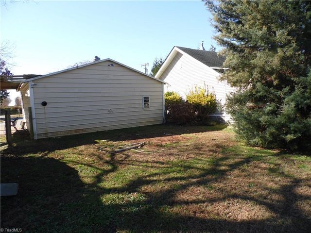 1211 Old Highway 21, State Road, NC 28676