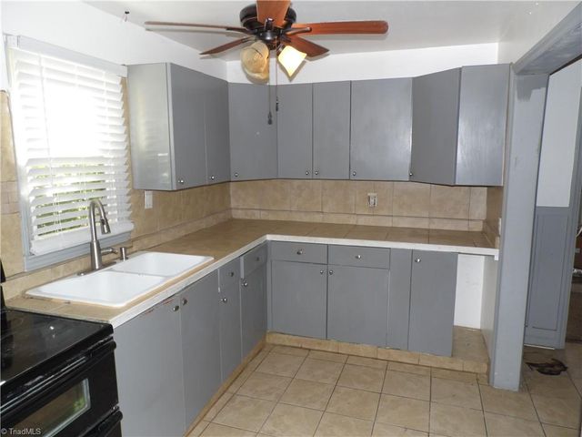 1211 Old Highway 21, State Road, NC 28676