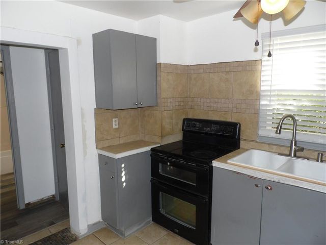 1211 Old Highway 21, State Road, NC 28676