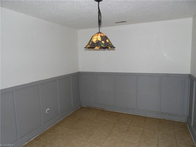 1211 Old Highway 21, State Road, NC 28676