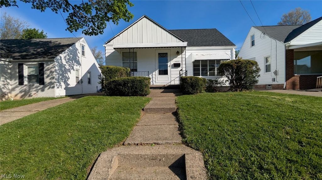 1527 Norwood Place NW, Canton, OH 44709