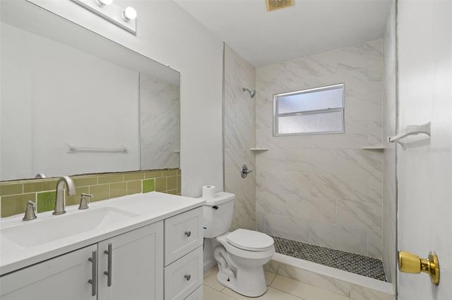 5921 YORKSHIRE ROAD, Tampa, FL 33634