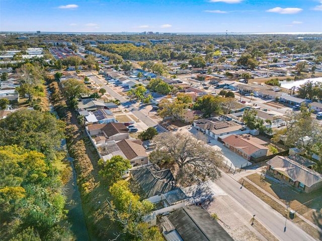 5921 YORKSHIRE ROAD, Tampa, FL 33634