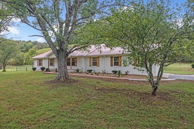 315 Little Creek Rd, Pleasant Shade, TN 37145