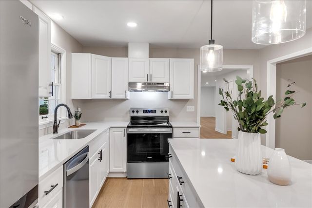 315 Little Creek Rd, Pleasant Shade, TN 37145