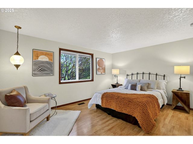 1427 Se Wendy Ave, Gresham, OR 97080