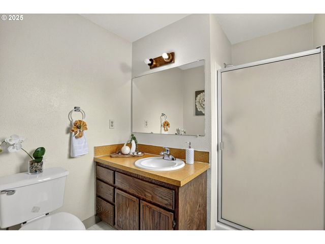 1427 Se Wendy Ave, Gresham, OR 97080