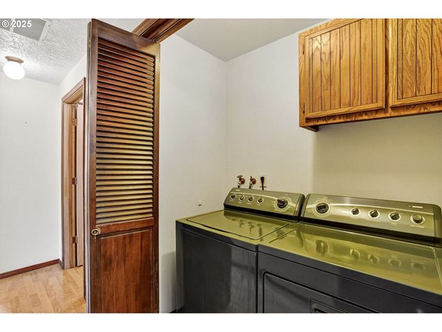 1427 Se Wendy Ave, Gresham, OR 97080