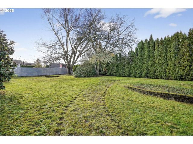 1427 Se Wendy Ave, Gresham, OR 97080