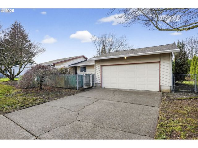 1427 Se Wendy Ave, Gresham, OR 97080